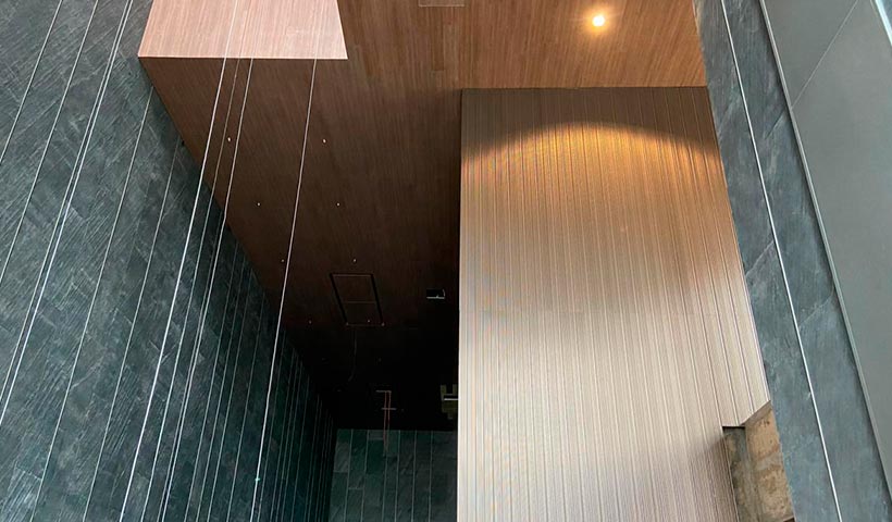 Acabamentos dos revestimentos do lobby social